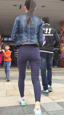 极品紧身裤美女