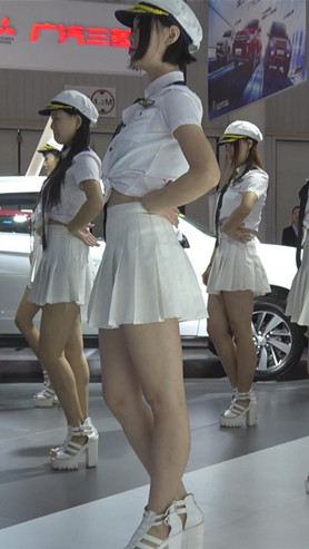 车展热舞的小姐姐