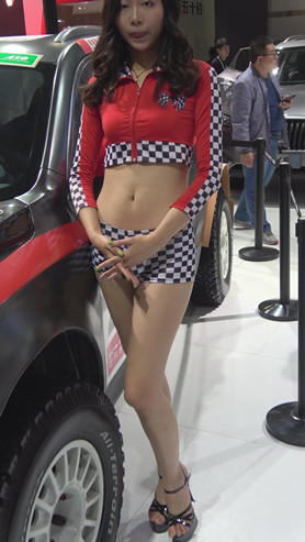 漂亮性感的车模美女
