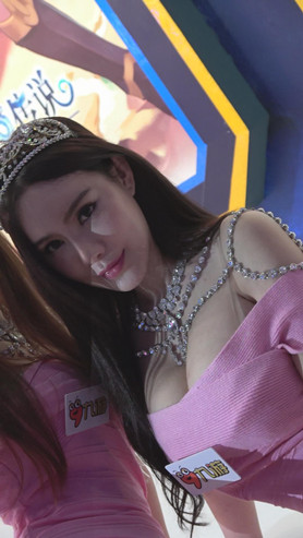 漂亮的模特美女