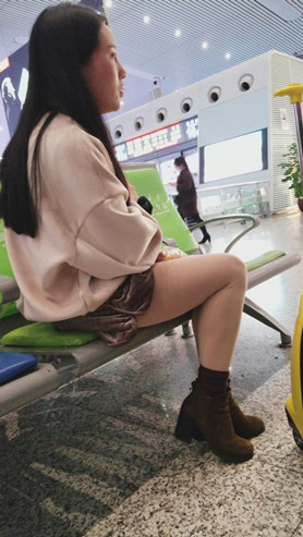 美腿少妇