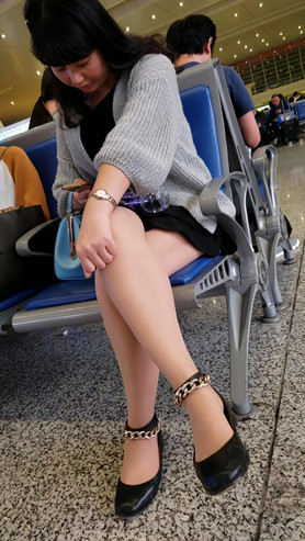 候车室肉丝美妇
