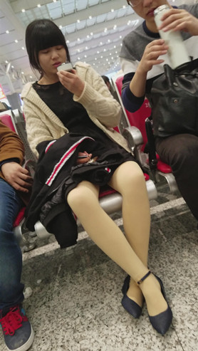 肉色丝袜妹子