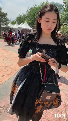 黑丝美女