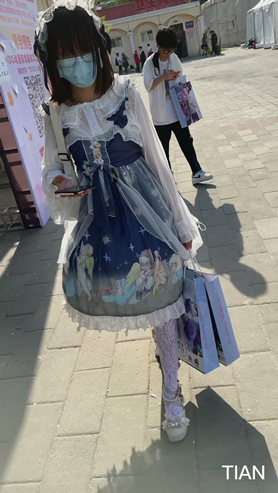 洛丽塔小妹