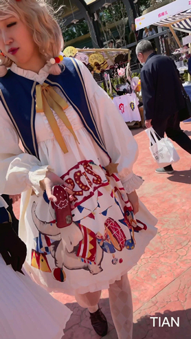 漂亮的肉丝美女
