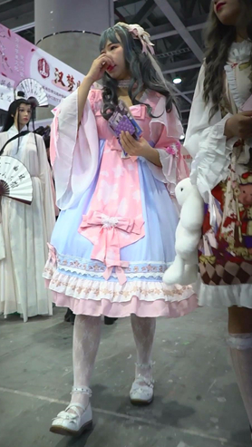 可爱的小妹