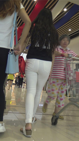 白裤小妹