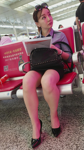 黑色高跟美腿小姐姐