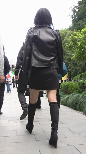 黑色包臀裙气质美女