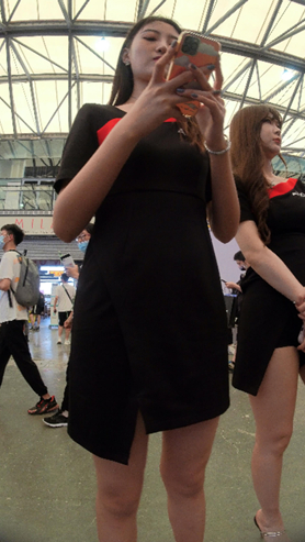 黑裙美女