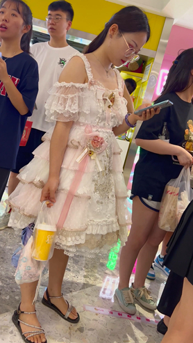 洛丽塔小姐姐