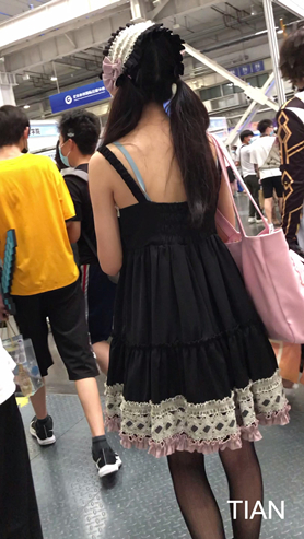 黑丝妹子