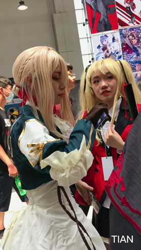 漫展上的妹子