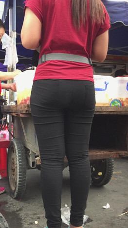 黑裤紧身