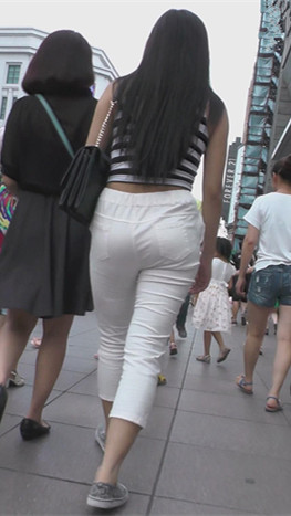 白裤紧身长发小姐姐