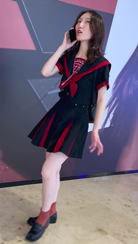 白嫩小姐姐
