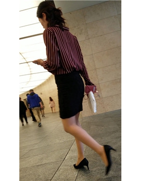 4k超清，步伐矫健长腿高跟包臀裙美女