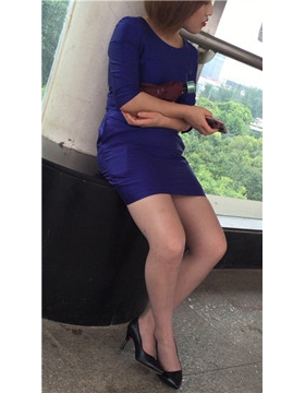 性感蓝色包臀裙高跟鞋美女