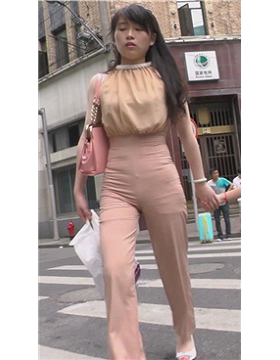 街拍超极品性感年轻美少妇 [3.34 GB]