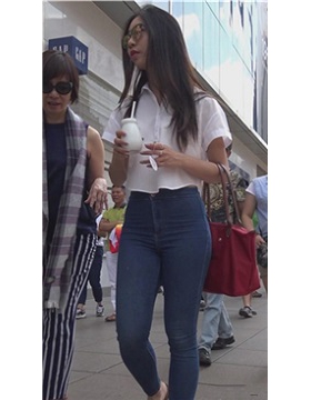 4k-紧身蓝牛美女好身材，陪老妈逛街难得的孝顺 [3.14 GB]