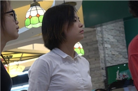 4K 白衬衫制服黑色高跟美足姐姐 [1.37 GB]