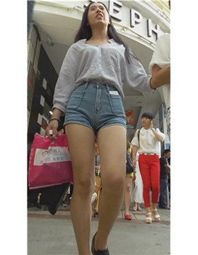 街拍大长腿热裤美三角美女 [467 MB]
