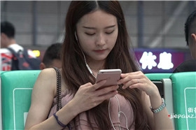 令人怦然心动的美女 2