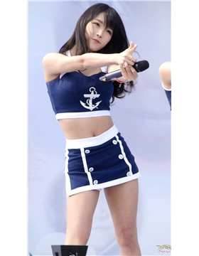 短衣短裤甜美少女组合饭拍秀4则