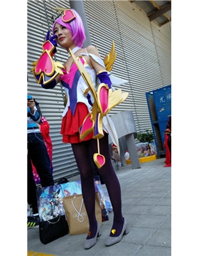 4k超清，玩cosplay的清纯可爱美女，颜值更是没得说