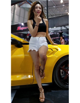 4k视频，高颜值气质甜美性感车模美女姐姐