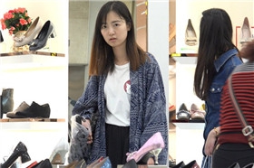 4K 娇嫩美足凉拖美女试鞋 [0.99 GB]