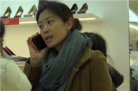 有气质的蓝色牛仔少F买鞋子 [3.51 GB/MP4]
