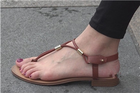 4k-纤细玉足MM，干净洁白修长。