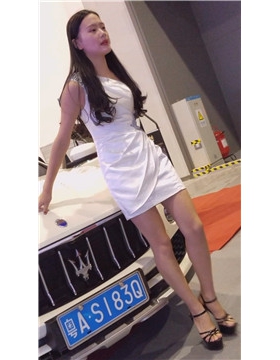 4k-性感车展美女模特