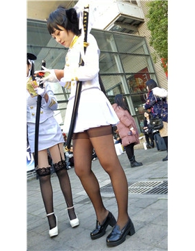 4k-玩cosplay的极品高颜值二次元美少女