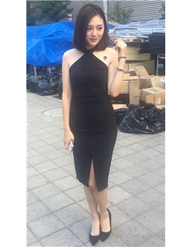 展会场外漂亮高颜值性感美女
