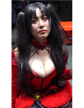 丰满的cosplay少女