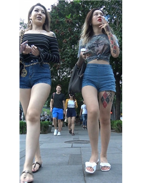 4k超清，街拍豪放霸气纹身牛仔超短热牛姐妹[2.43 GB]