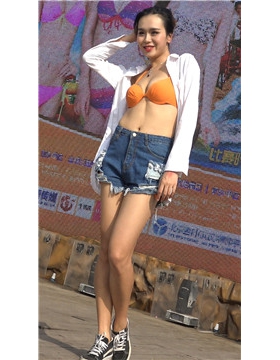 4k-性感比基尼美女模特热舞表演。