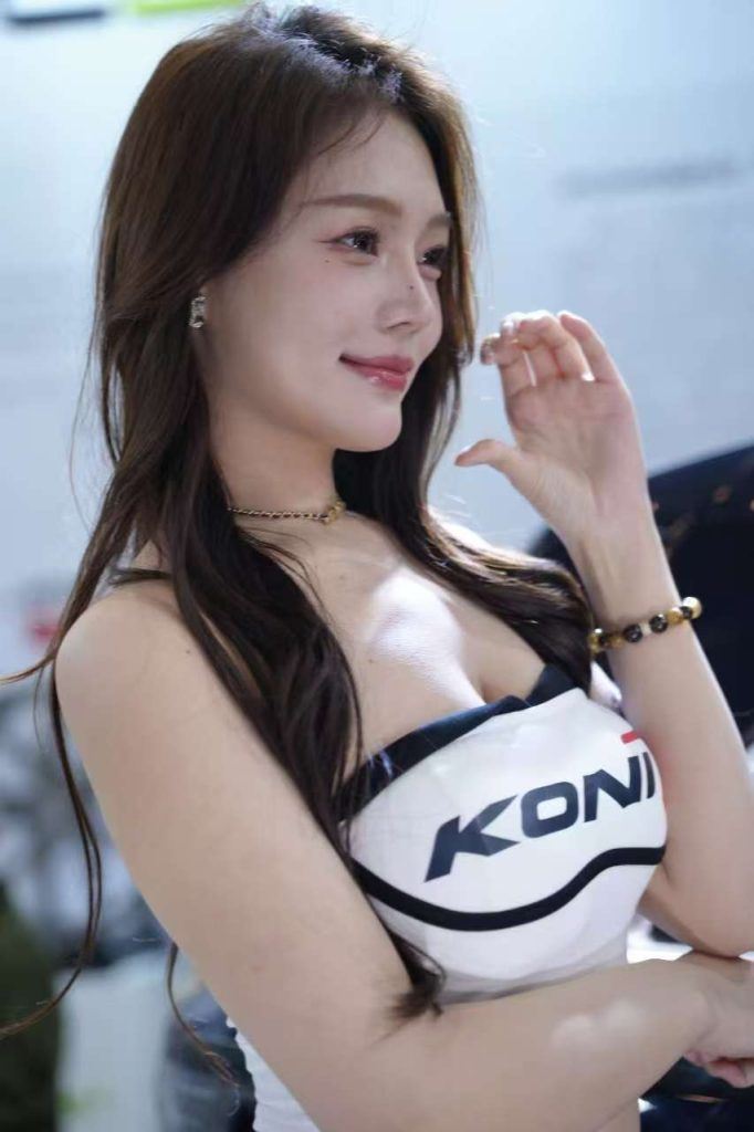 黑白搭配小鱼sweet [344P3V-9.04GB]