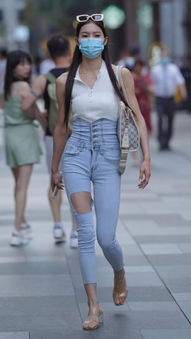 束腰牛仔美女(45P)