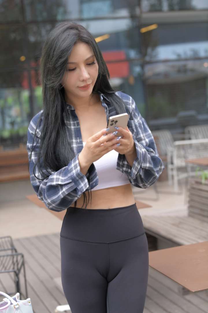 一始街拍作品  黑色瑜伽裤美女 [672P-15.1GB]