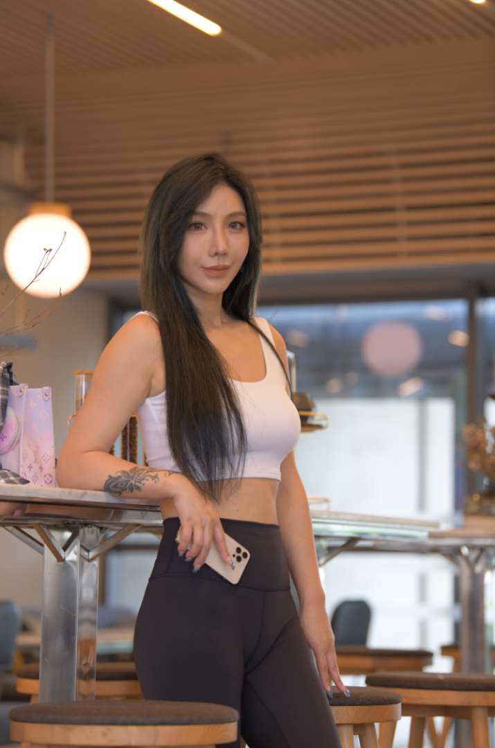 一始街拍作品  黑色瑜伽裤美女 [672P-15.1GB]