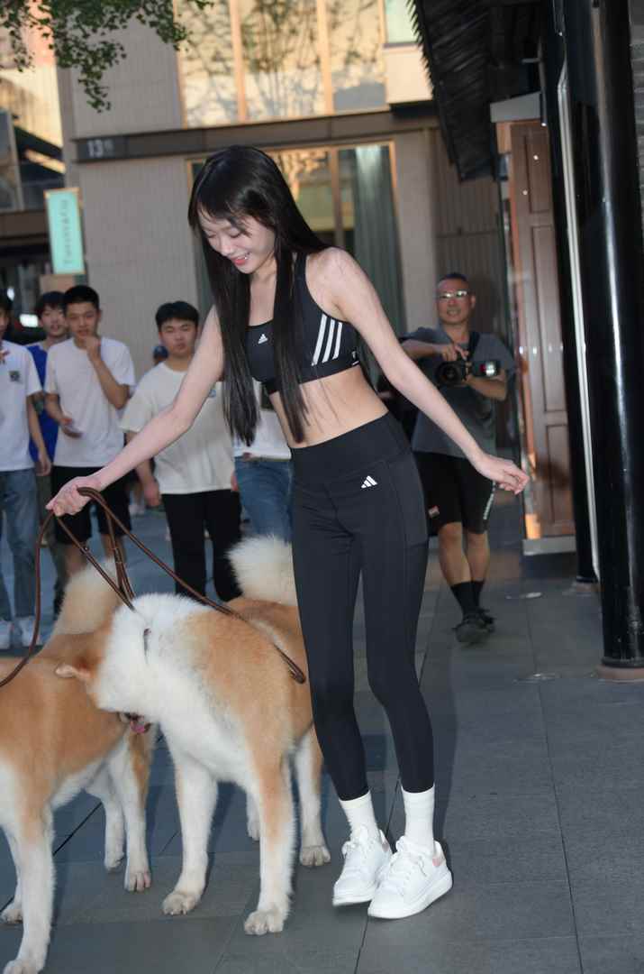 甜美可爱黑色瑜伽 [73P-1.53GB]