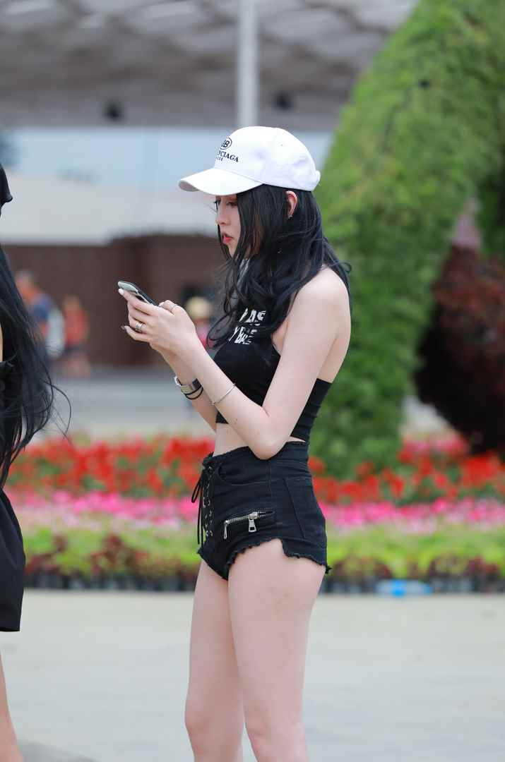 青春牛仔短裤 [86P-959MB]