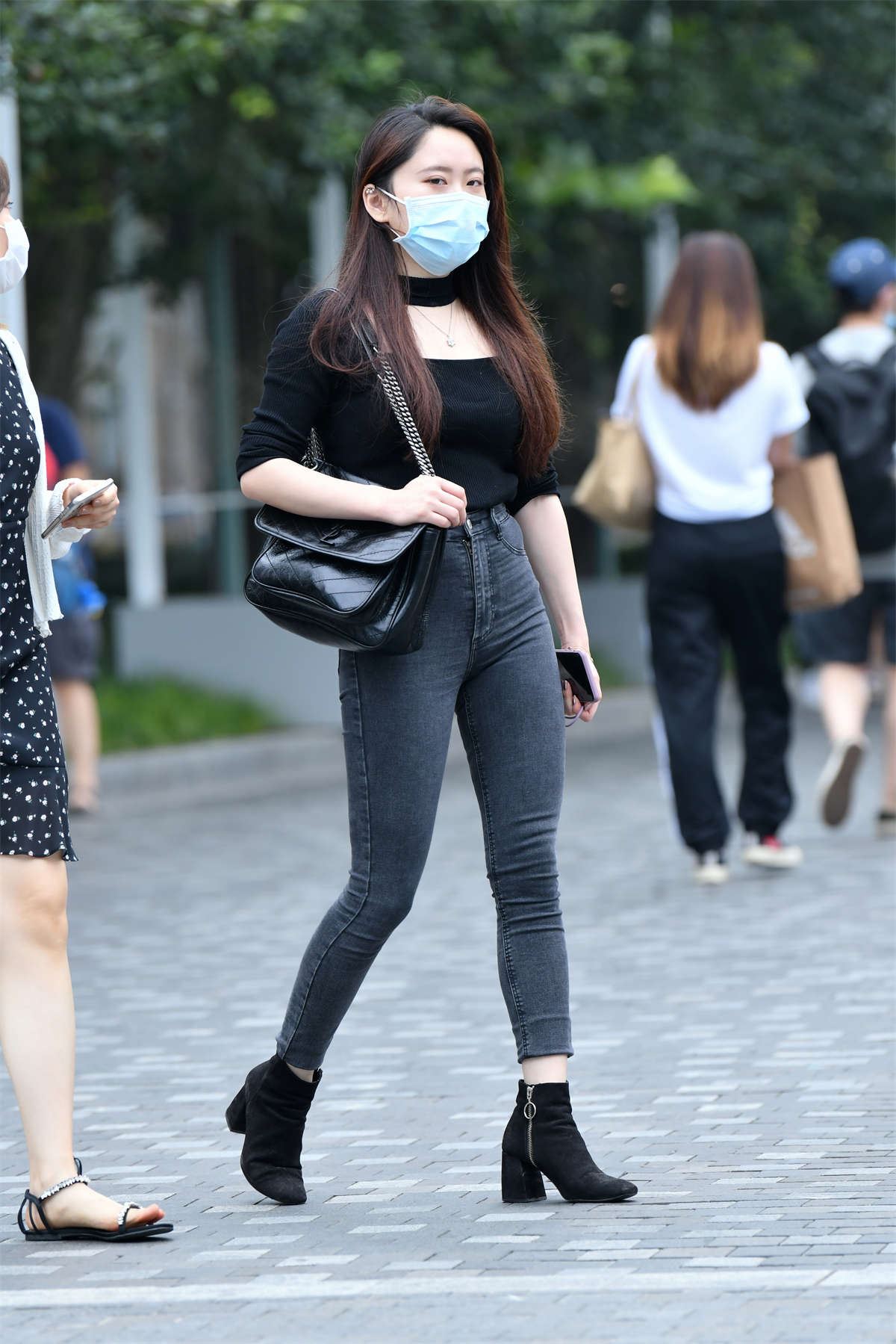 短靴牛仔经典搭配