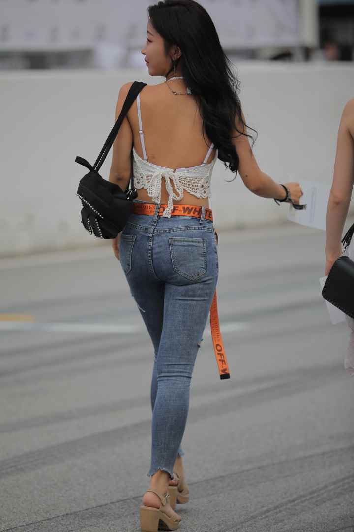 靓丽牛仔裤 [49P-406MB]