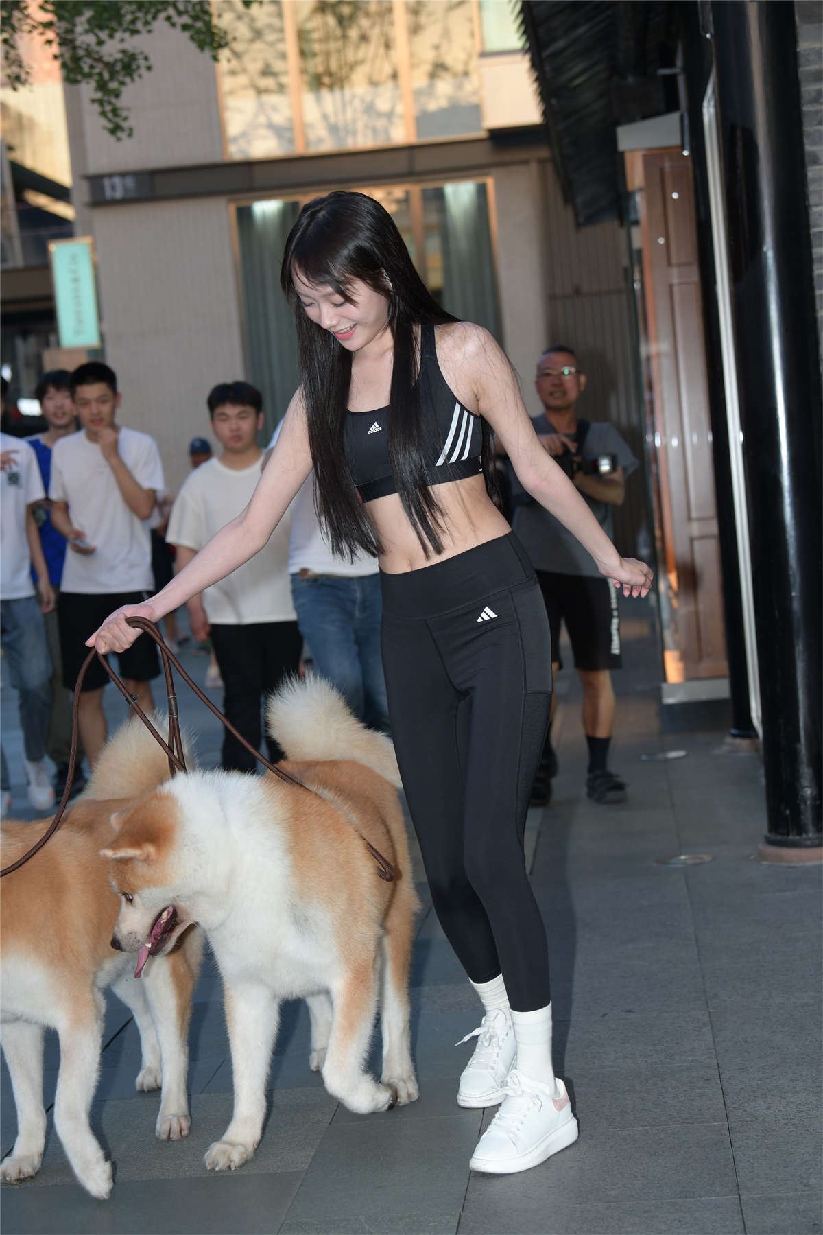 甜美可爱黑色瑜伽