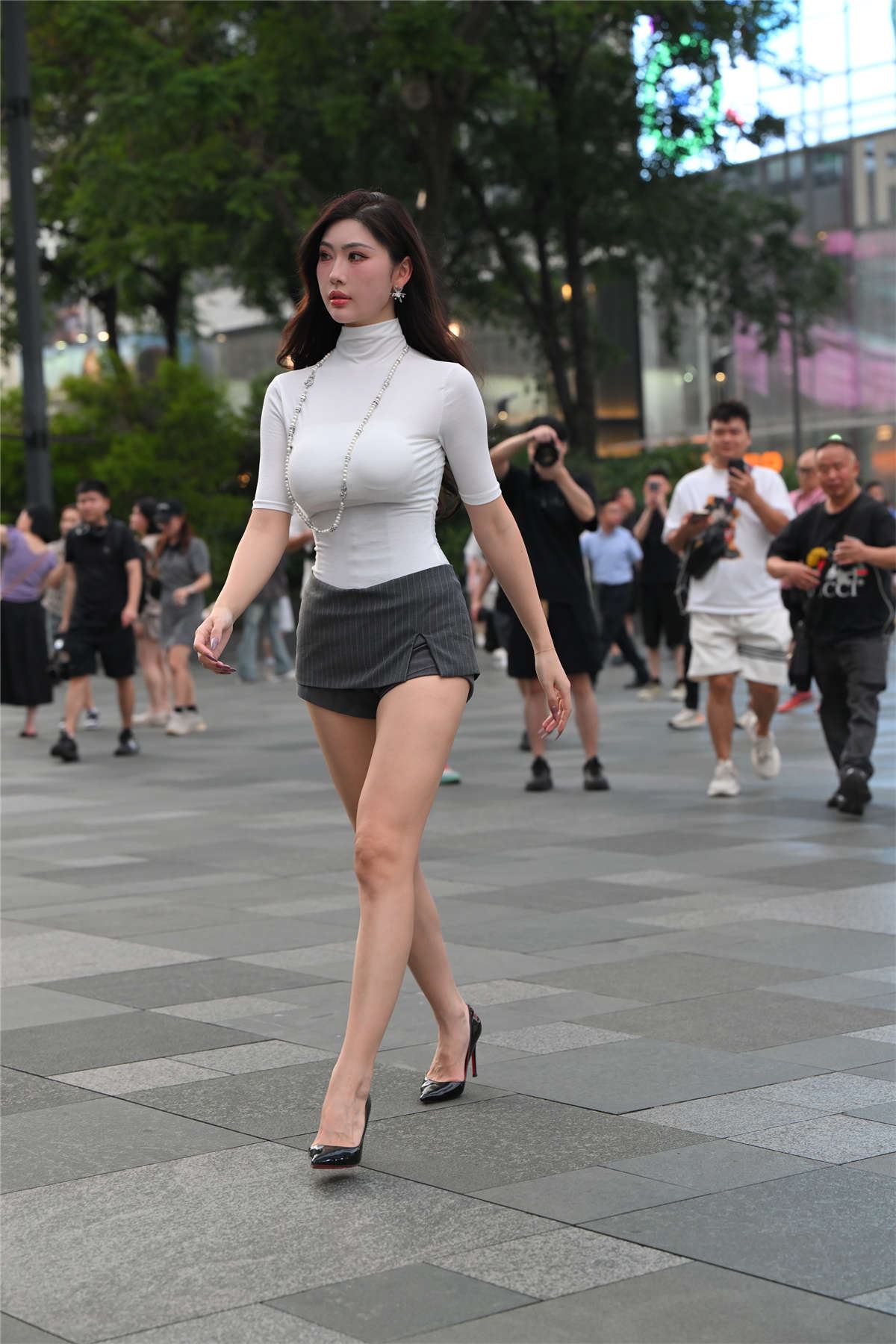 超级大长腿美女